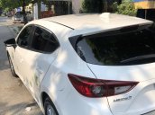 Bán ô tô Mazda 3 hatchback đời 2017, màu trắng