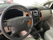 Bán Toyota Innova số sàn full option, sản xuất 2011 xe tư nhân chính chủ