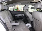 Cần bán xe Chevrolet Cruze LTZ 1.8AT đời 2016, màu trắng