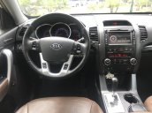 Cần bán Kia Sorento năm 2010, màu bạc, xe nhập số tự động, giá 655tr