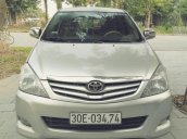 Bán xe Toyota Innova J sản xuất năm 2010, màu bạc