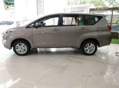 Bán xe Toyota Innova 2.0E năm sản xuất 2018, màu bạc, 743 triệu