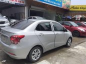 Cần bán gấp Hyundai Grand i10 đời 2016, màu bạc chính chủ