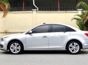 Bán Chevrolet Cruze LTZ đời 2017, màu bạc, giá tốt