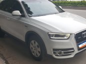 Cần bán Audi Q3 2.0 AT sản xuất 2014, màu trắng 