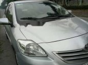 Cần bán lại xe Toyota Vios E 2010, màu bạc, giá tốt