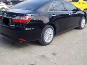 Cần bán gấp Toyota Camry sản xuất 2018, màu đen, giá tốt