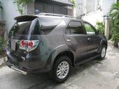 Cần Bán gấp Toyota Fortuner sản xuất 2014, màu xám.như mới