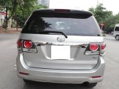 Bán ô tô Toyota Fortuner 2.5G sản xuất 2015, màu bạc chính chủ 