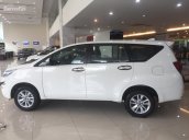 Bán Toyota Innova E đời 2018, màu trắng