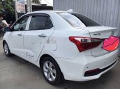 Bán Hyundai Grand i10 1.2MT năm 2017, màu trắng, xe đẹp keng