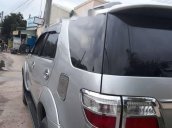 Bán ô tô Toyota Fortuner sản xuất 2009, màu bạc