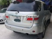 Bán Toyota Fortuner năm 2011, màu bạc, xe nhập số tự động, 2 cầu, máy xăng