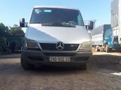 Tôi đang cần bán chiếc Mercedes Benz Sprinter đời 2004 vẫn đang sử dụng