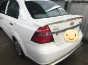 Cần bán Chevrolet Aveo đời 2011, màu trắng, số sàn