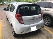 Bán ô tô Chevrolet Spark LS đời 2018, màu trắng 