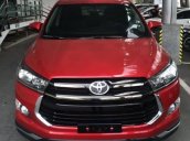 Bán xe Toyota Innova Venturer đời 2018, màu đỏ