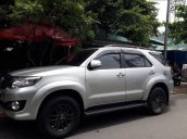 Cần bán xe Fortuner máy xăng, màu bạc 2015, biển số cực đẹp, xe cực hoàn hảo