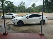 Bán Mazda 3 năm sản xuất 2016, màu trắng, giá 620tr