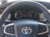 Bán Toyota Innova 2.0 E năm sản xuất 2016, màu bạc số sàn