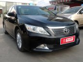 Bán Toyota Camry 2.0 E năm sản xuất 2014, màu đen