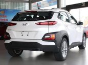 Bán Hyundai Kona 2.0 AT đời 2018, màu trắng 