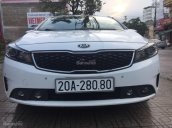 Cần bán lại xe Kia Cerato 2.0 đời 2016, màu trắng chính chủ, giá chỉ 620 triệu