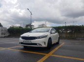 Cần bán gấp Kia Cerato năm 2017, màu trắng như mới