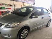 Bán xe Toyota Vios 1.5E sản xuất năm 2010, màu bạc