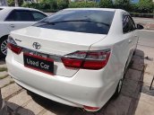 Bán Toyota Camry 2.5Q năm 2018, màu trắng số tự động