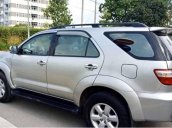 Cần bán xe Toyota Fortuner V đời 2012, màu bạc số tự động