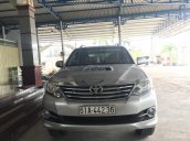 Cần bán gấp Toyota Fortuner 2.5G năm sản xuất 2016, màu bạc xe gia đình, 920 triệu