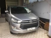 Cần bán lại xe Toyota Innova năm 2016, màu bạc chính chủ