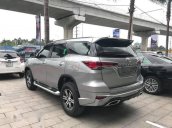 Bán ô tô Toyota Fortuner 2.4L năm sản xuất 2018, màu bạc, xe nhập