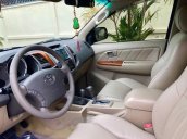 Cần bán xe Toyota Fortuner V đời 2012, màu bạc số tự động