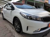 Cần bán xe Kia Cerato năm 2016, màu trắng số sàn giá cạnh tranh