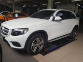 Cần bán xe Mercedes GLC250 đời 2016, màu trắng, nhập khẩu