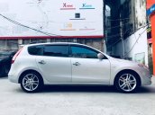 Bán Hyundai i30 CW đời 2010, màu bạc, xe nhập giá cạnh tranh