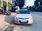 Bán Hyundai i30 CW đời 2010, màu bạc, xe nhập giá cạnh tranh