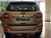 Ford Giải Phóng bán xe Ford Everest 2.0 Biturbo, Everest Trend đủ màu, giao xe T10 tặng 1 năm bảo hiểm