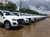 Ford Giải Phóng bán xe Ford Ranger XLS 1 cầu số tự động đủ màu, trả trước chỉ 130Tr, KM bộ PK 5 món. LH: 0988587365