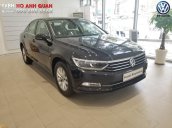 Bán Volkswagen Passat Bluemotion đen 2018, giá tốt, giao xe ngay, hỗ trợ trả góp 90%/ Hotline: 090.898.8862