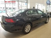 Bán Volkswagen Passat Bluemotion đen 2018, giá tốt, giao xe ngay, hỗ trợ trả góp 90%/ Hotline: 090.898.8862