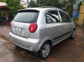 Gia đình bán lại xe Chevrolet Spark 2010, màu bạc