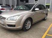 Cần bán Ford Focus 2.0 AT đời 2005, màu vàng, xe nhập giá cạnh tranh