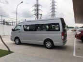 Bán xe Toyota Hiace MT đời 2018, màu bạc, nhập khẩu Thái Lan, 959tr, giá tốt, giao ngay