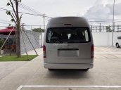 Bán xe Toyota Hiace MT đời 2018, màu bạc, nhập khẩu Thái Lan, 959tr, giá tốt, giao ngay