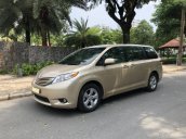 Cần bán xe Toyota Sienna LE 2011 màu vàng cát nhập Mỹ