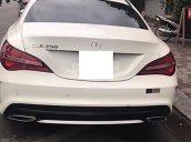 Bán xe Mercedes CLA 250 4Matic sản xuất năm 2017, màu trắng, xe nhập