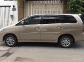 Bán Toyota Innova V đời 2013, màu vàng số tự động